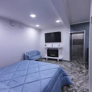 https://spaccahouse.hotels-amalfi.com